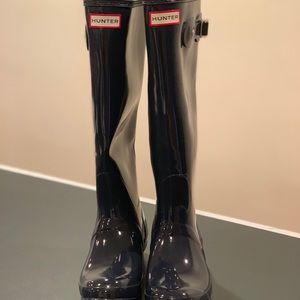 Hunter boots, tall, navy. Worn once.